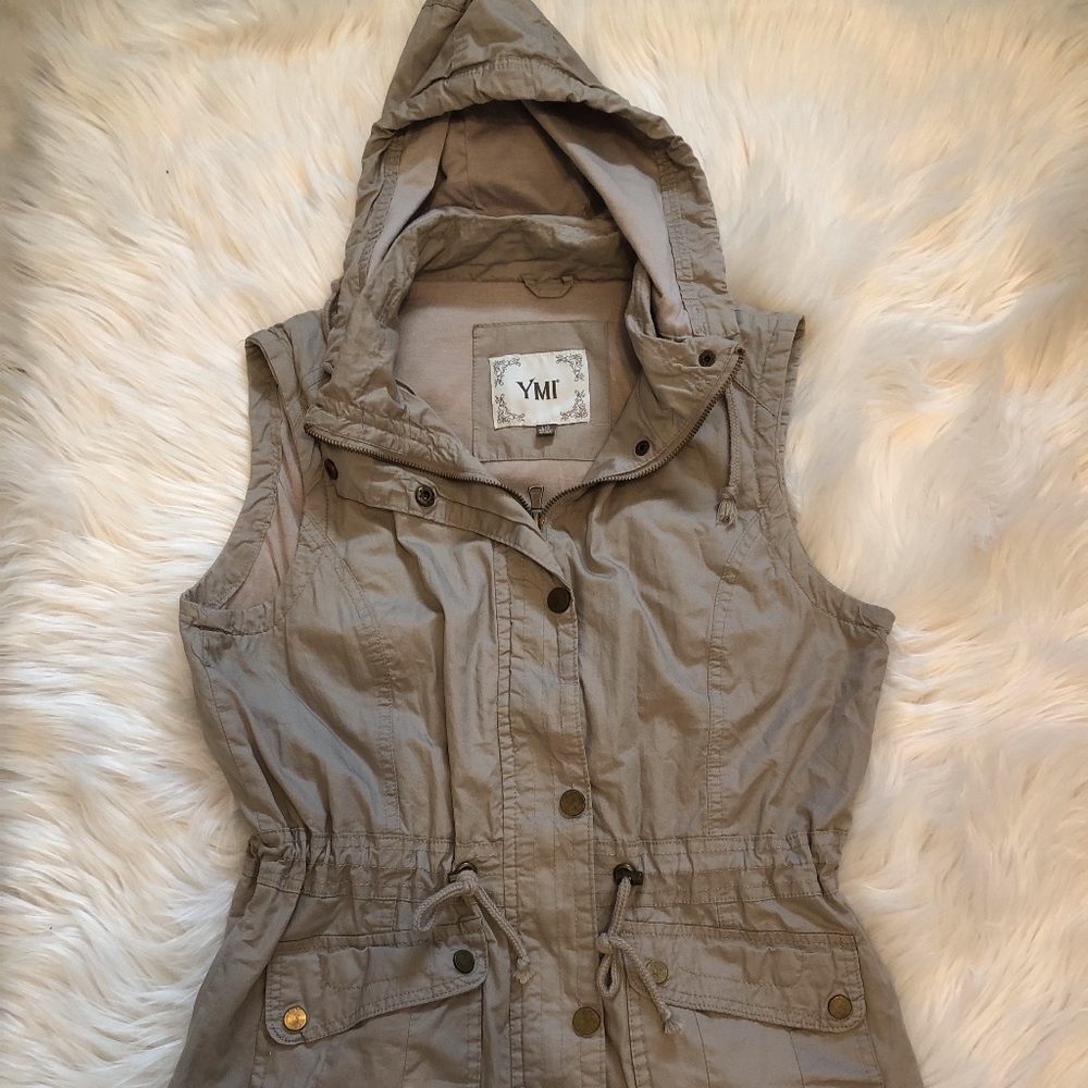 Tan utility vest
